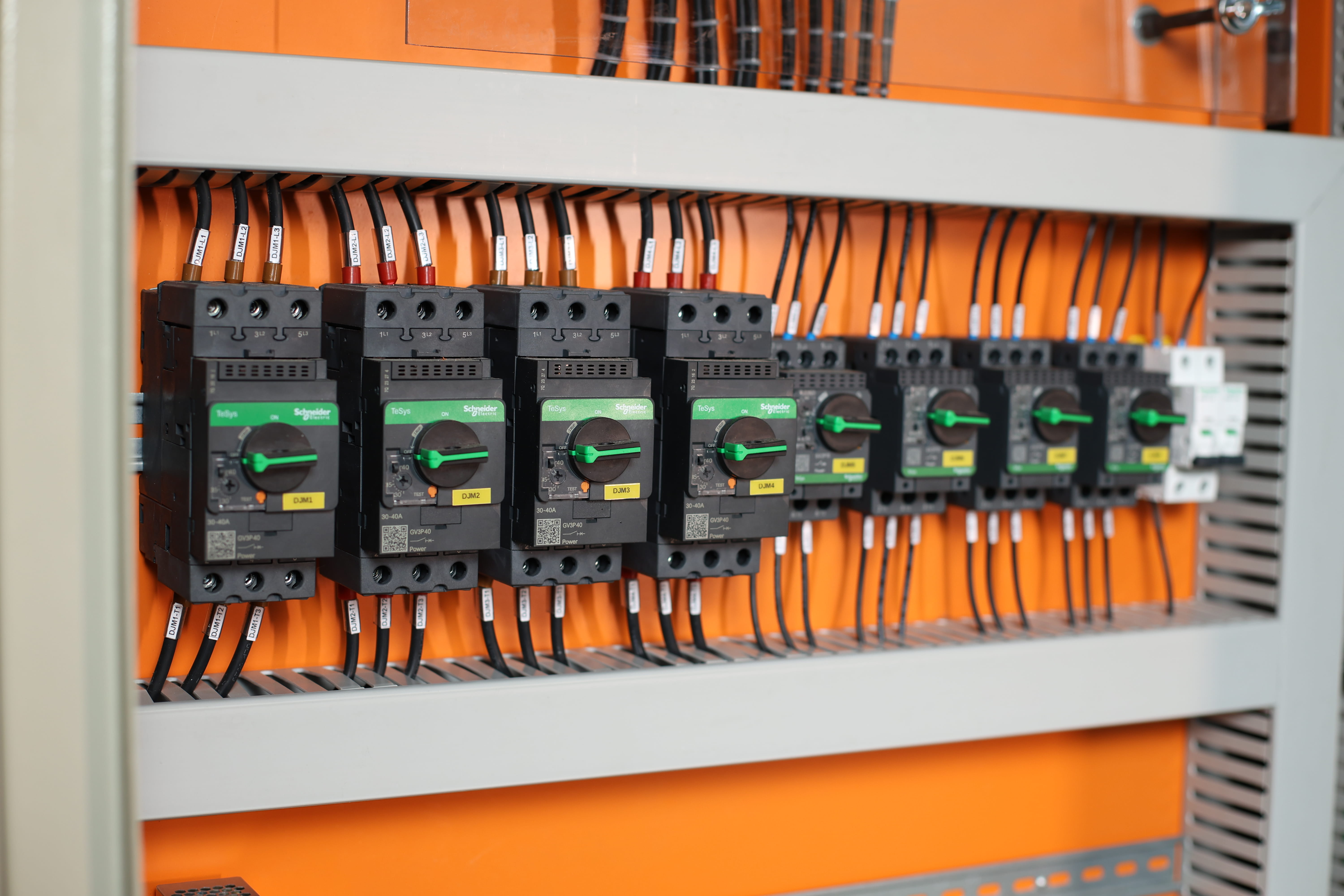 Soluções Elétricas  —  obra 1215