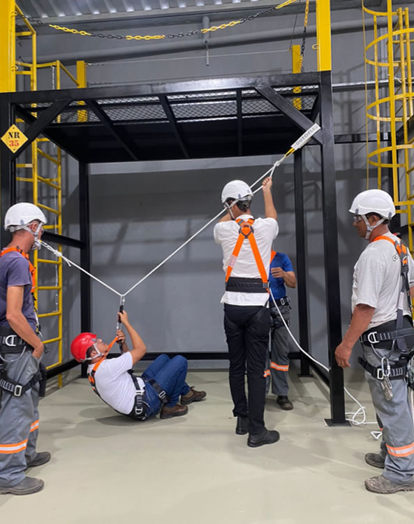 Safety Center — foto 17